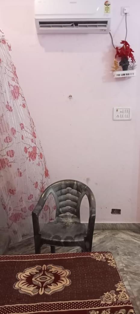 Vaibhav Sadan Dharmsala Hotel Ayodhya Екстериор снимка